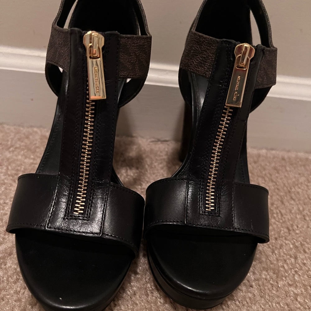 Michael kors sandals